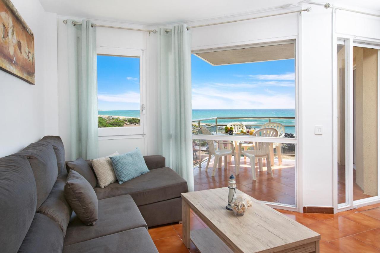 Santa Susanna Sunrise Apartment Ngoại thất bức ảnh